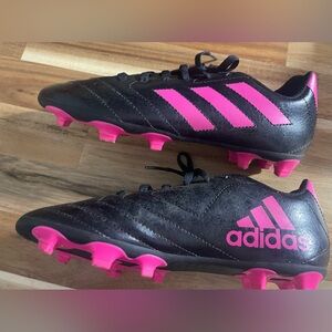 Adidas girl youth soccer cleats size 4.5